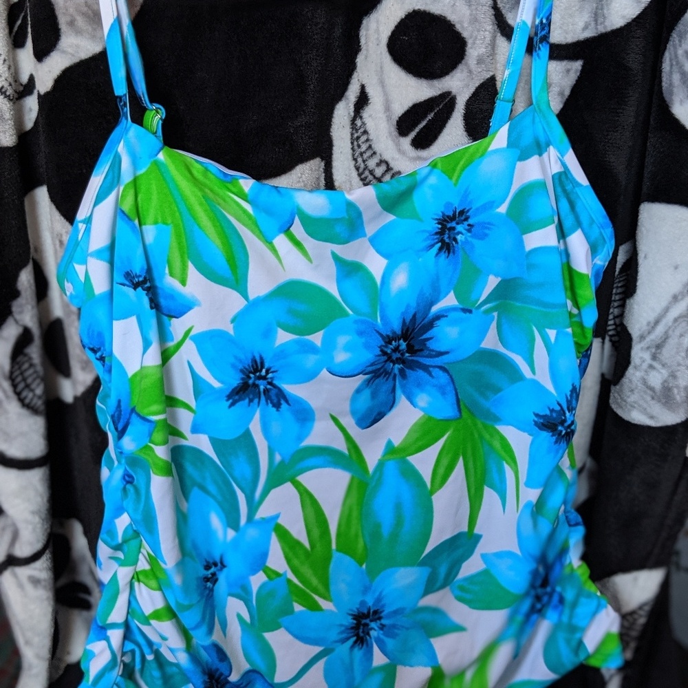 Bathing suit top